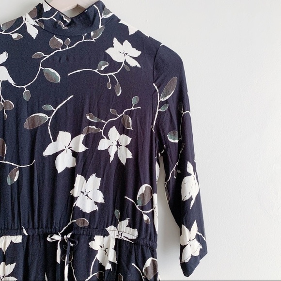 Ganni Rosemont Crepe Cocktail Dress in Black Wild Rose Print, Size 34/XS - Picture 4 of 13